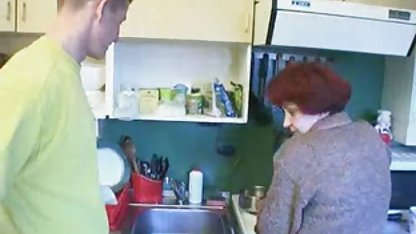 મેદાનની મધ્યમાં બટ્ટ સાથે ફટકો મારવાની વાઇલ્ડ ક્રિપ્પી