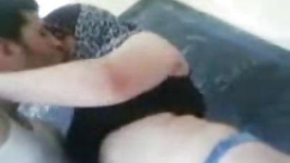 આરબ યુવા એક યુગમાં પાડોશી દ્વારા fucked