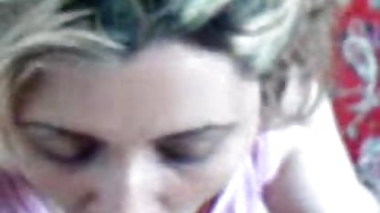 ચબબી સ્પેનિશ રેડહેડ શેરીમાં એક સ્લટ વાહિયાત લે છે