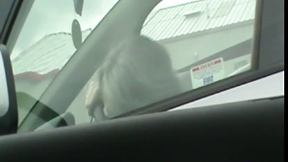 એશિયન તેના પર સવારી કરવા માટે ટોપ પર મોટો ટોટી અને સવારી કરે છે